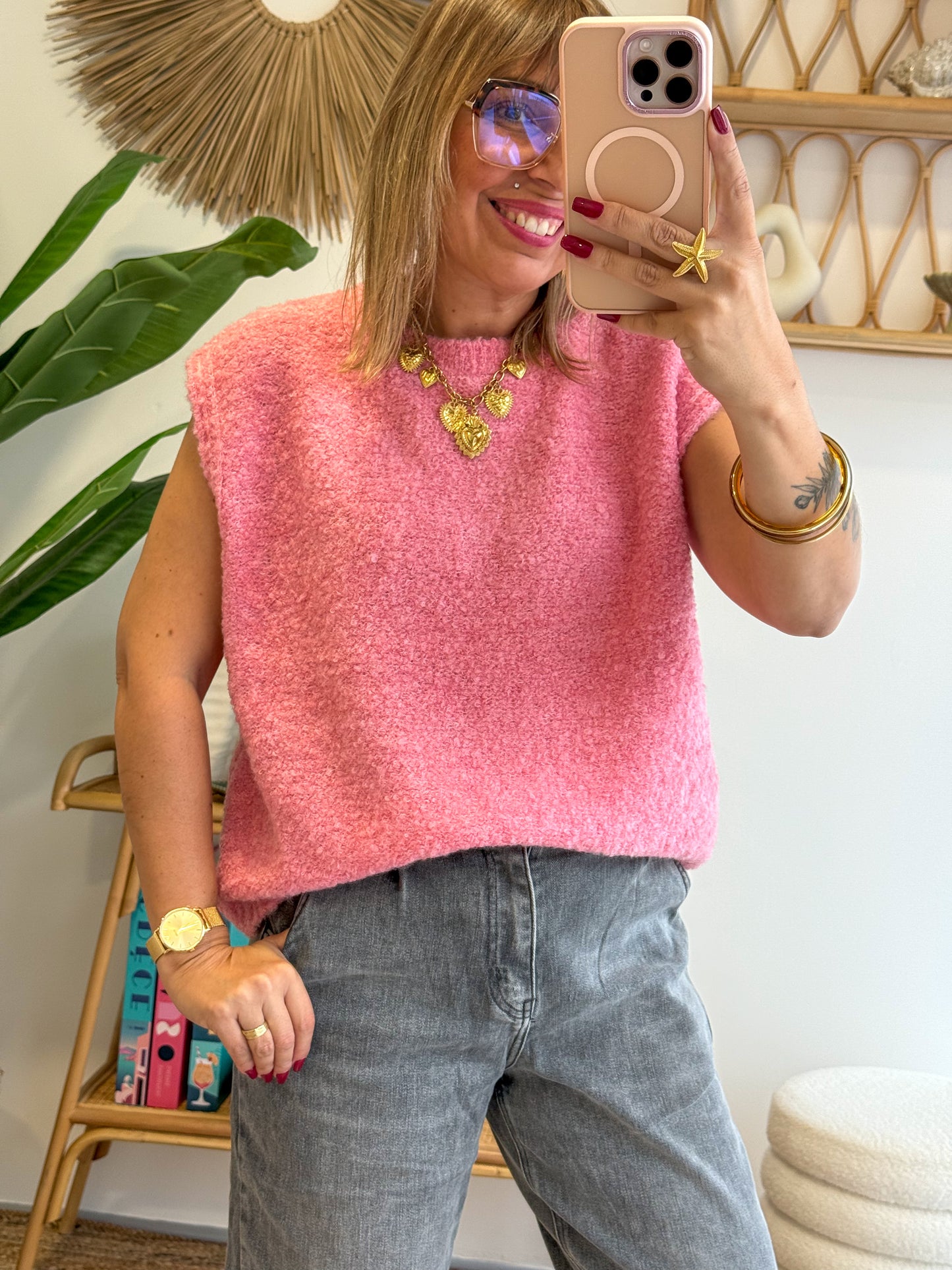 Pull ROSIE rose
