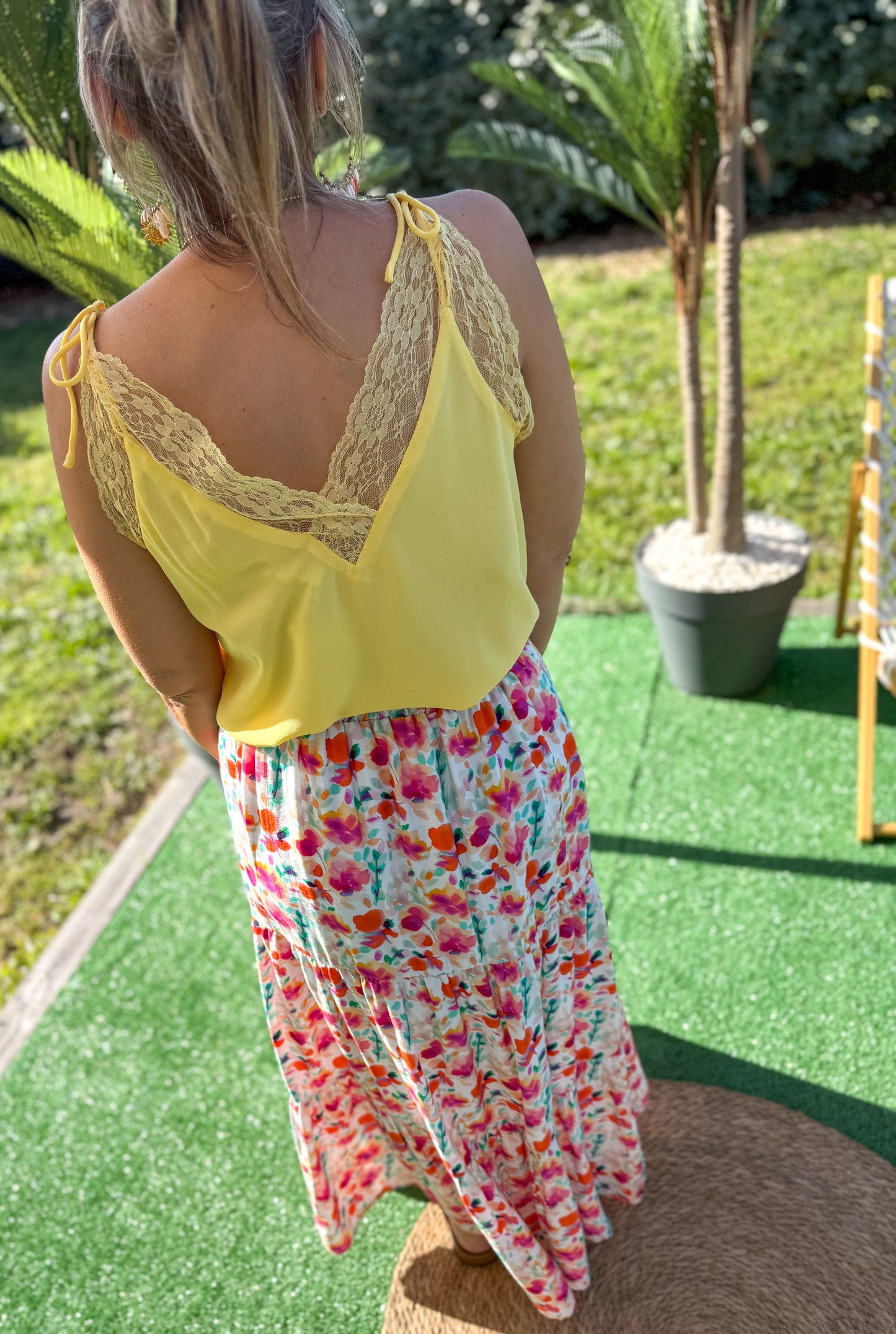 Débardeur fluide YELLOw LACE