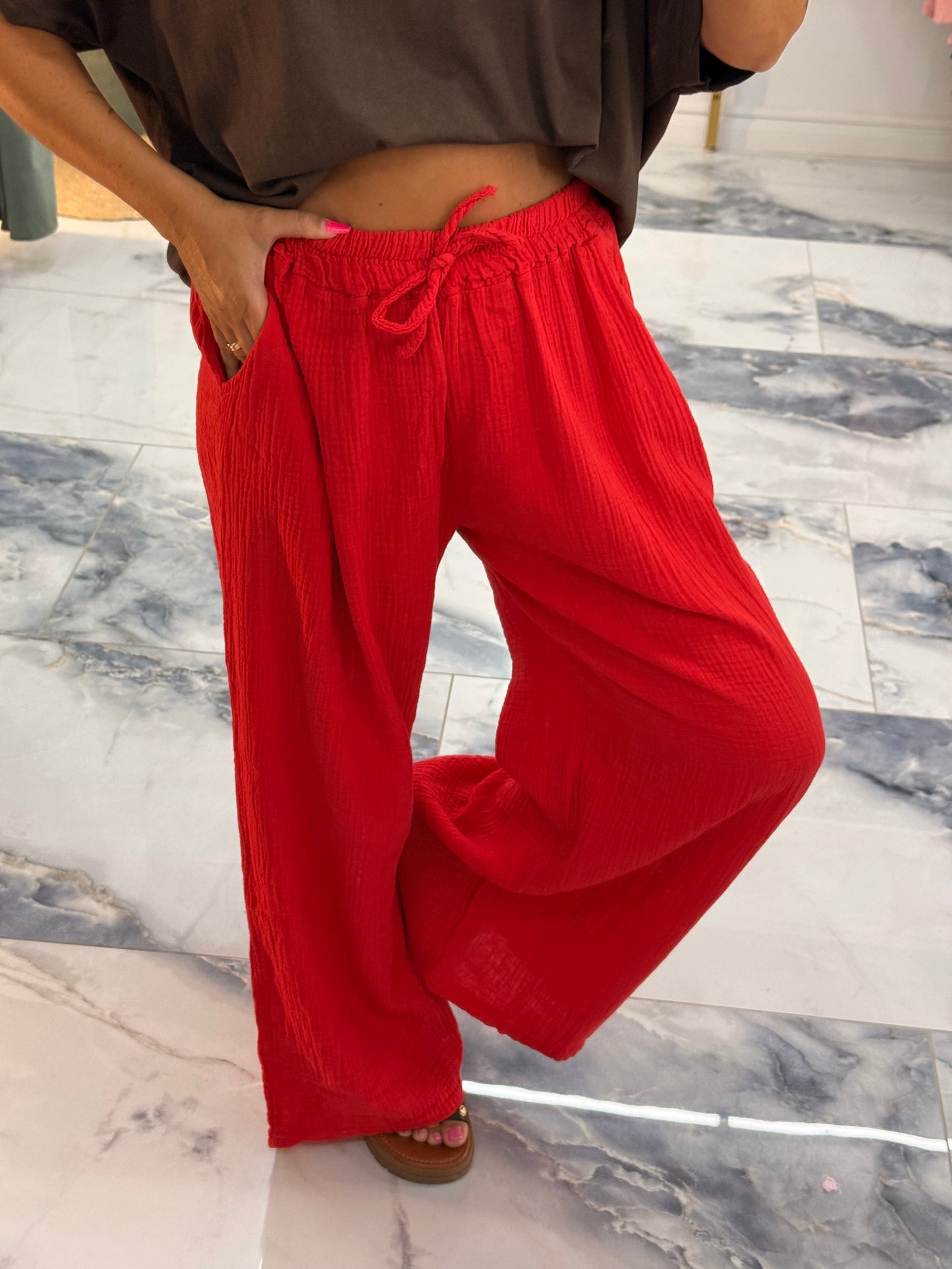 Pantalon JEANNETTE gaze de coton rouge