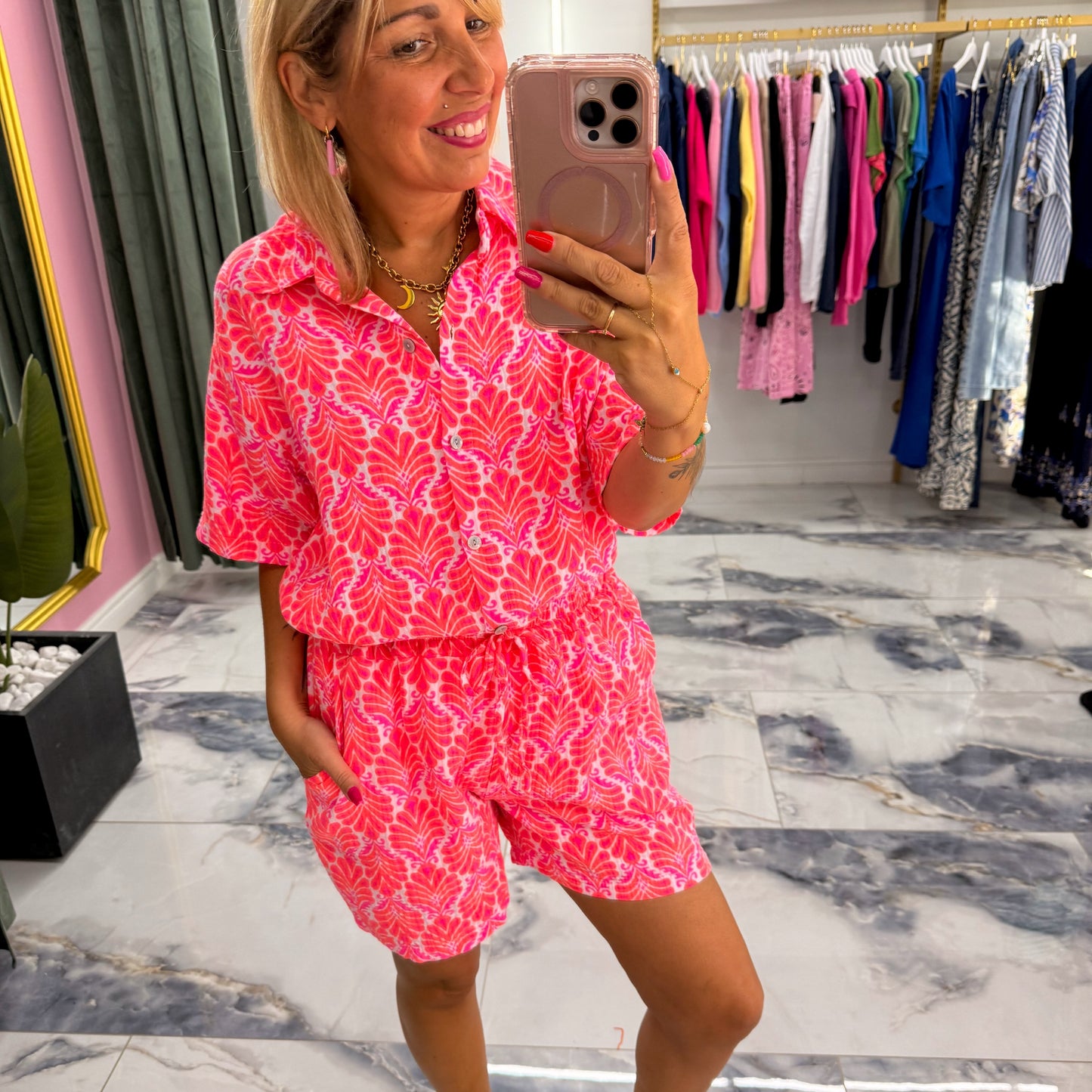 Short TROPICANA