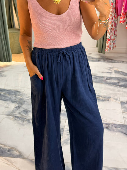 Pantalon JEANNETTE gaze de coton bleu marine