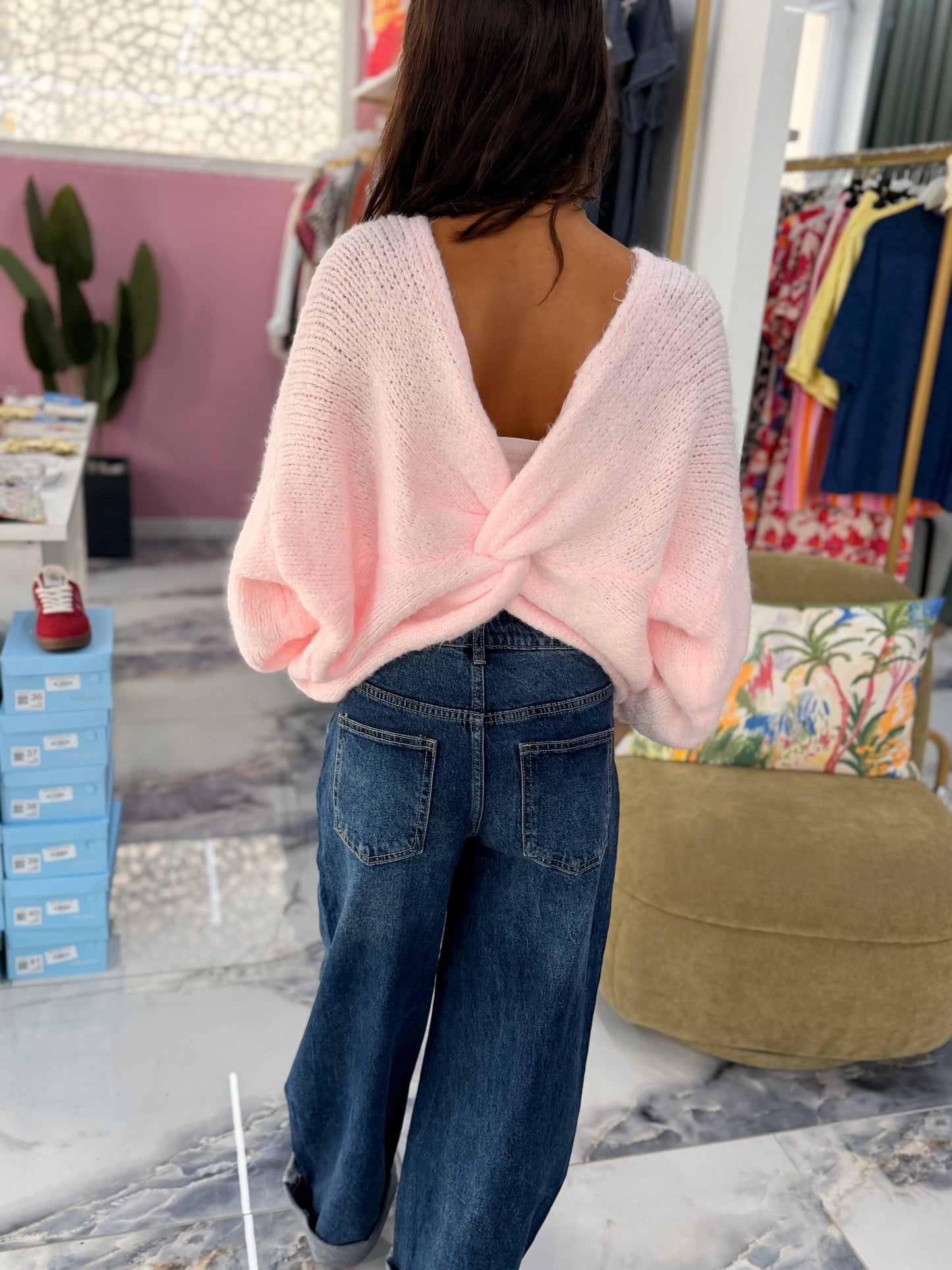 Pull TWIST rose
