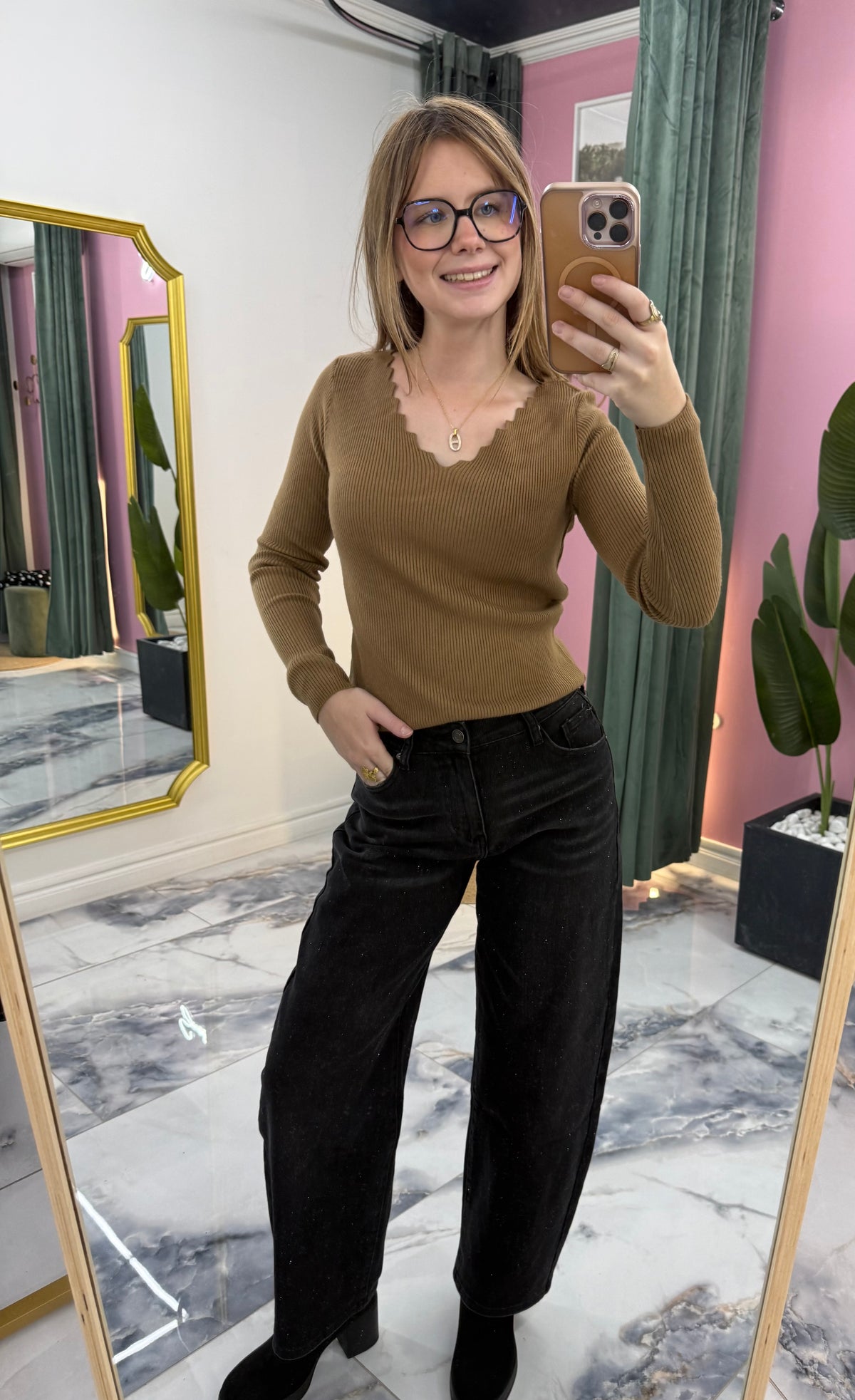 Pull ALBANE camel