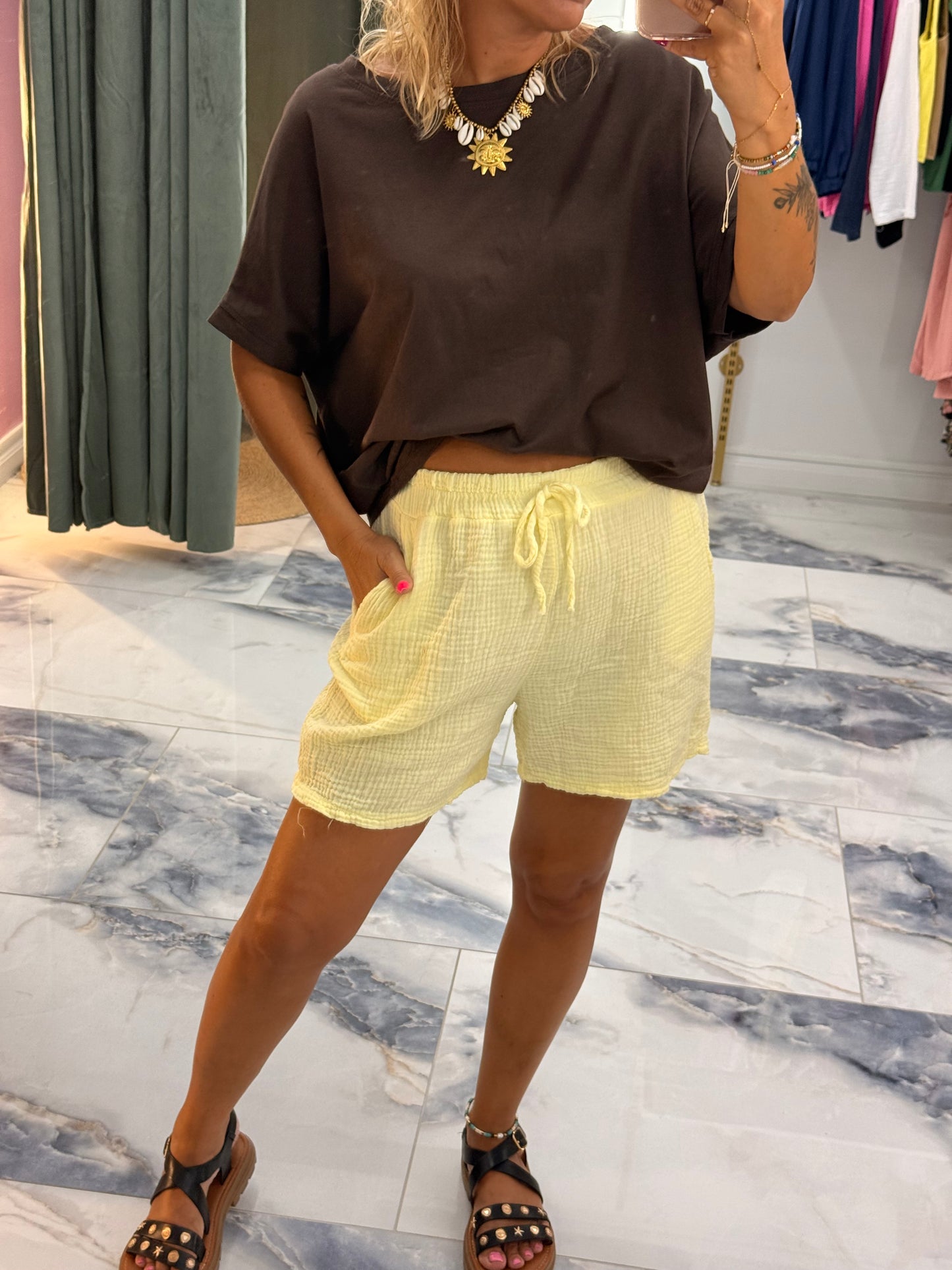 Short BASIC gaze de coton jaune