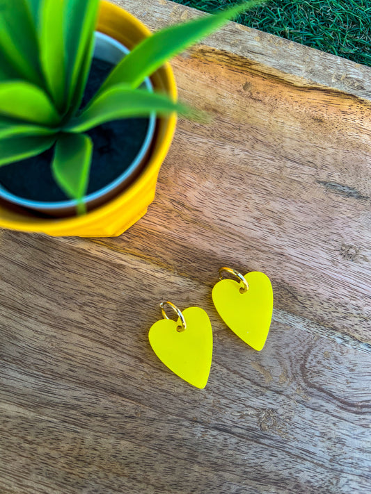 Joy - boucles d’oreilles cœur jaune 💛