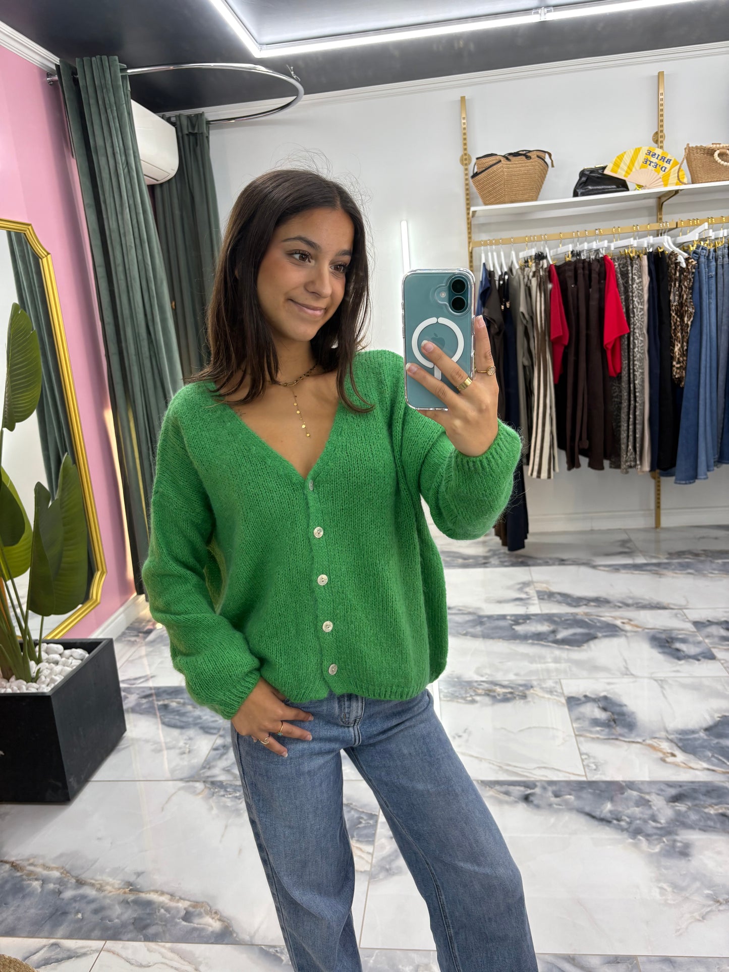 Gilet col V EMMY vert sapin