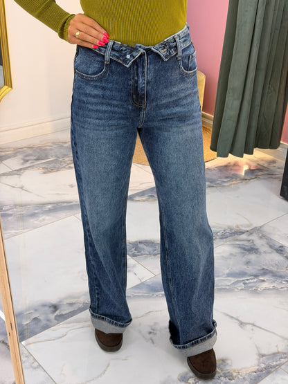 Jean wide LÉANA