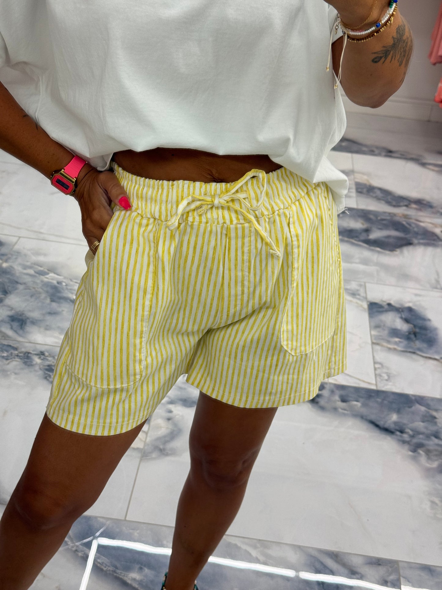Short LOLY jaune