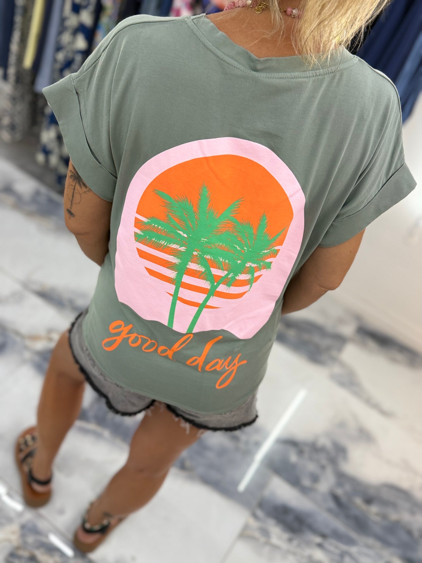 T-shirt GOOD DAY kaki